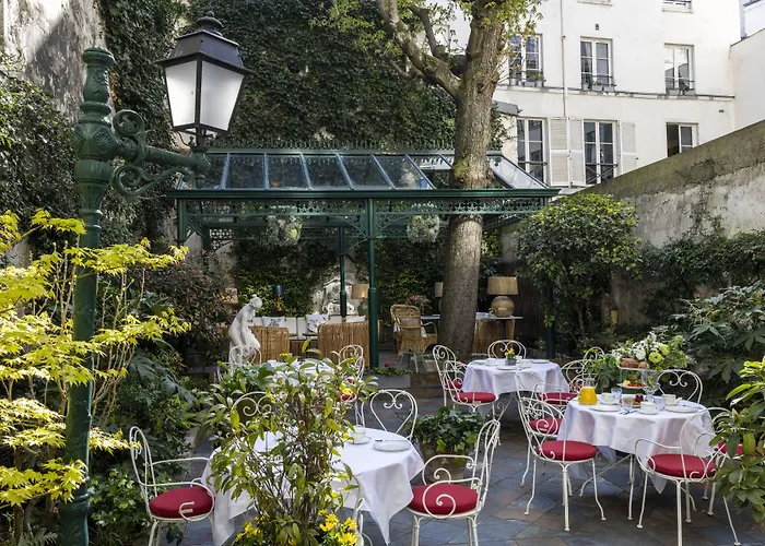 Des MarronniersHotel Pas Cher Paris